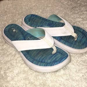 Memory foam flip flops